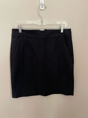 Banana Republic Navy Skirt Size 8 – Classic Workwear